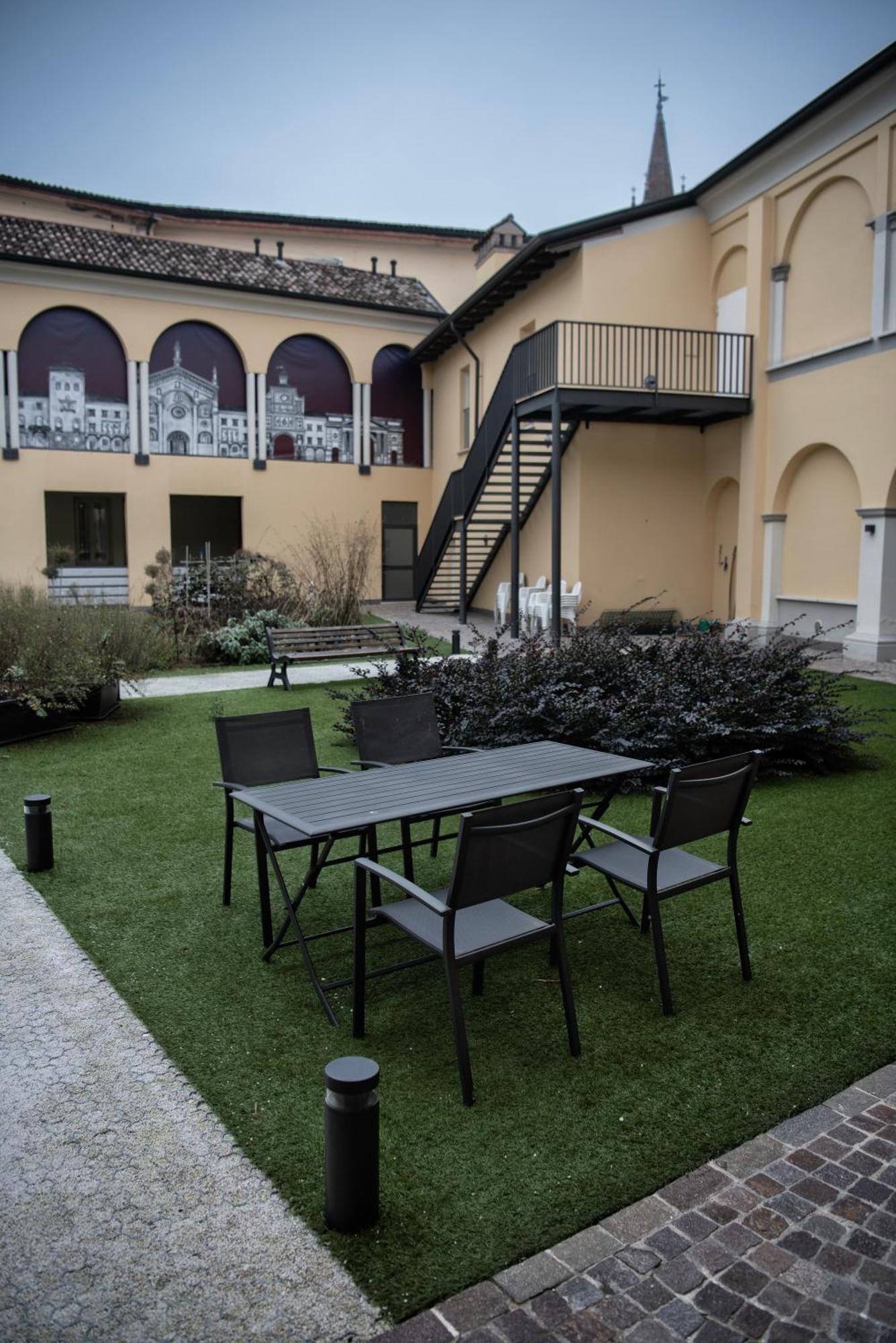 Callme Crema - Struttura In Centro Storico Экстерьер фото